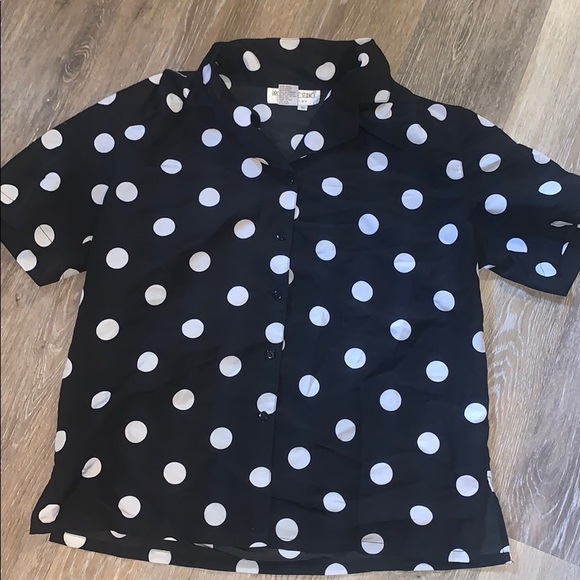 Button down - Picture 2 of 3